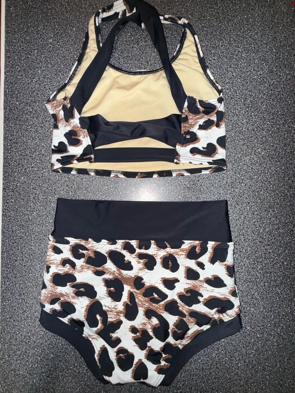 Kandi Kouture 2 Piece Dance Set Leopard Print top & Shorts Size Child X-Large